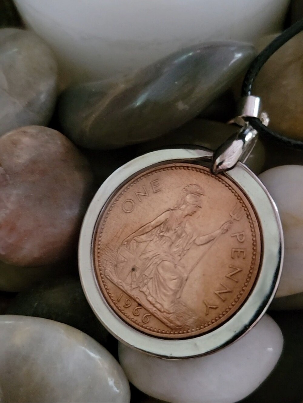 1966 English 1 Penny Coin Pendant, Artisan Vintage Coin Resin Necklace - Picture 15 of 15